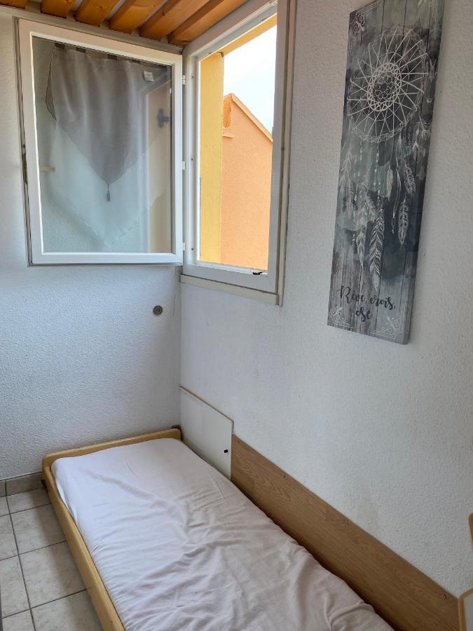 Joli Appartement Mezzanine Avec Parking La Roquille Agde Exterior photo